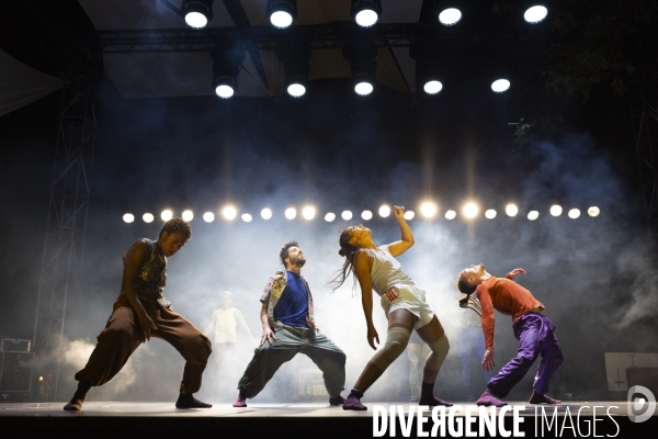 CONTEMPORARY DANCE 2.0 de Hofesh Shechter