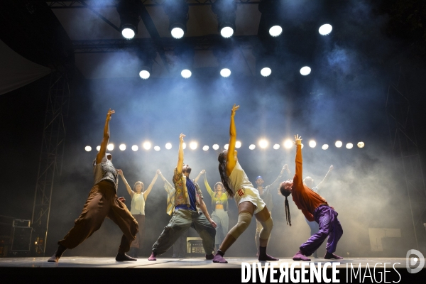 CONTEMPORARY DANCE 2.0 de Hofesh Shechter