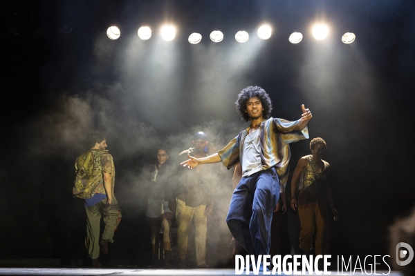 CONTEMPORARY DANCE 2.0 de Hofesh Shechter