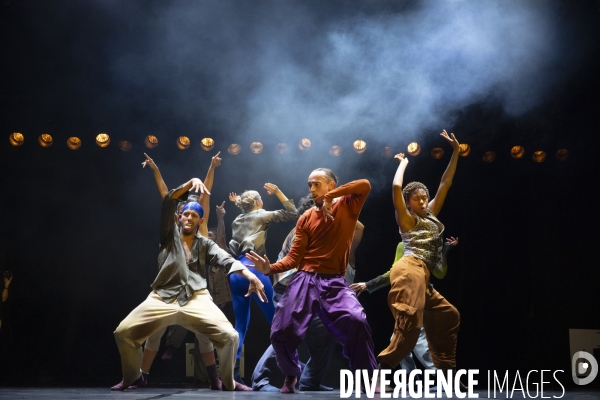 CONTEMPORARY DANCE 2.0 de Hofesh Shechter