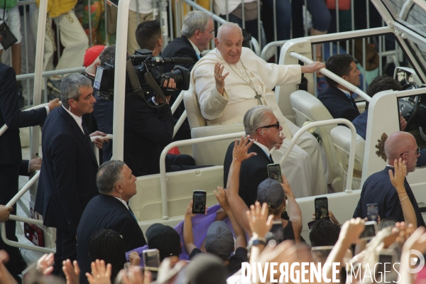 Le Pape au stade vélodrome