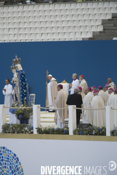 Le Pape au stade vélodrome