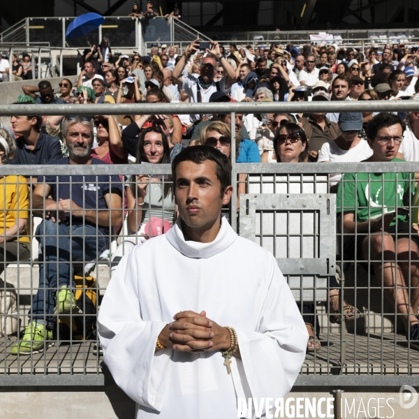 Le Pape au stade vélodrome
