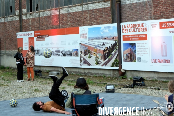 Fête dans les halles de l  ancienne usine Babcock