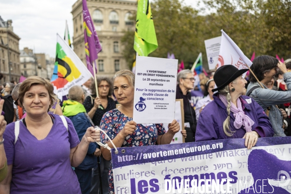 Manifestation pour defendre le droit a l avortement