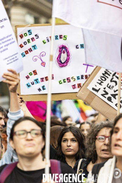 Manifestation pour defendre le droit a l avortement