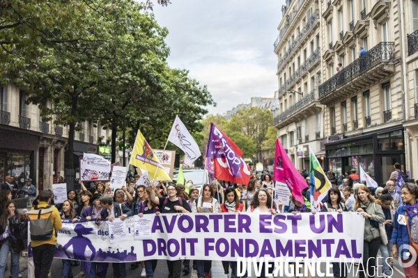 Manifestation pour defendre le droit a l avortement