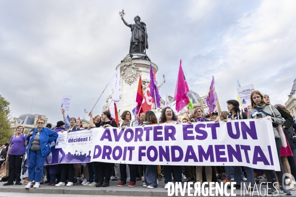 Manifestation pour defendre le droit a l avortement