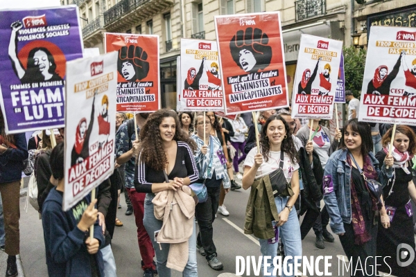 Manifestation pour defendre le droit a l avortement