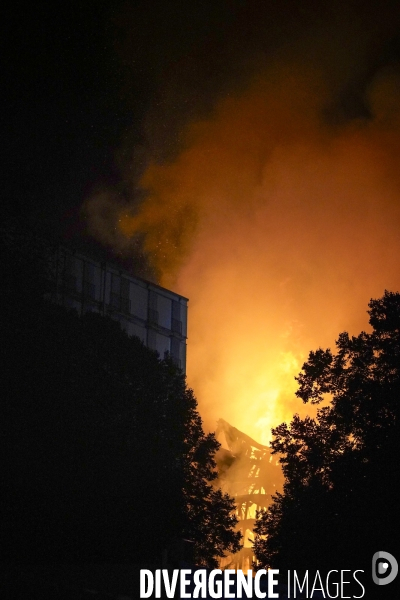 Incendie dans deux immeubles à Rouen