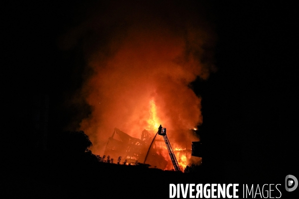 Incendie dans deux immeubles à Rouen