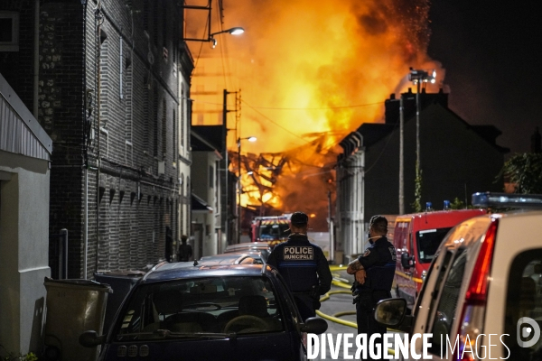Incendie dans deux immeubles à Rouen