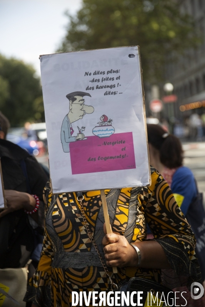 Manifestation pour défendre le droit au logement