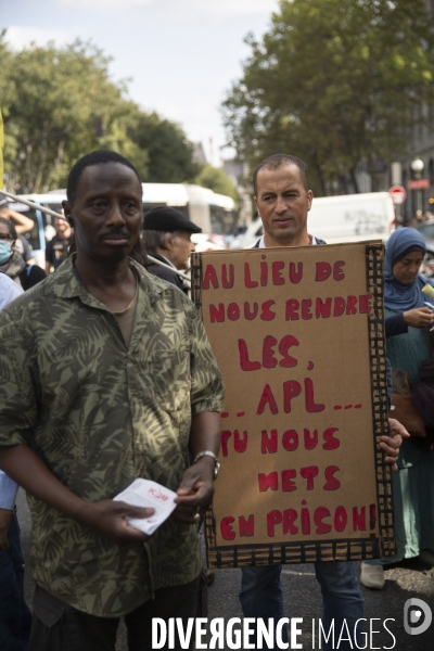 Manifestation pour défendre le droit au logement