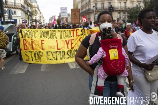 Manifestation pour défendre le droit au logement