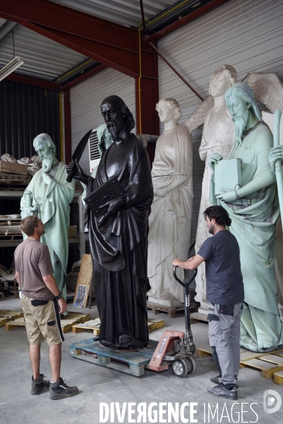 Les Apotres de Notre Dame