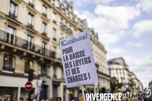 Manifestation pour une baisse des loyers et des prix de l énergie