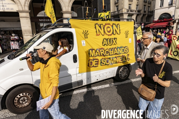Manifestation pour une baisse des loyers et des prix de l énergie