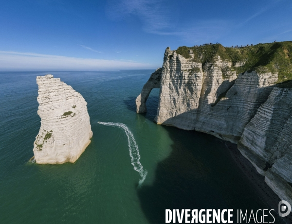 Falaises d Etretat vue de drone