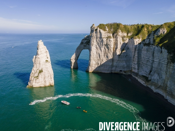 Falaises d Etretat vue de drone