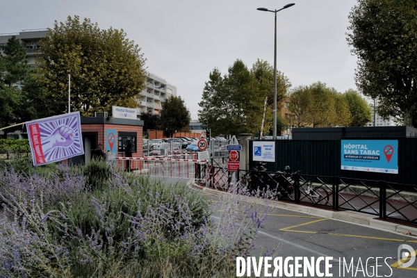Rassemblement à l appel de la cgt contre le projet de fermeture de l’hôpital Beaujon