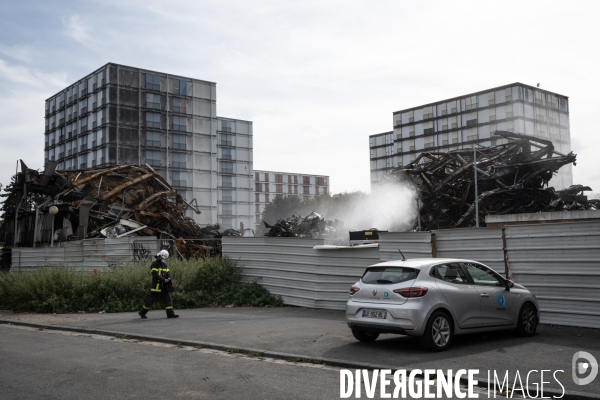 Après l incendie des  Verre et acier  à Rouen