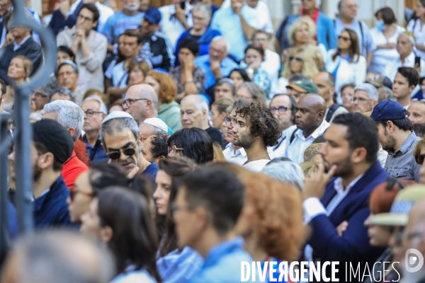 Rassemblement devant la grande Synagogue de Bordeaux après les attaques du Hamas en Israël.