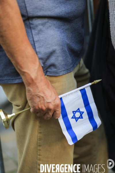 Rassemblement devant la grande Synagogue de Bordeaux après les attaques du Hamas en Israël.