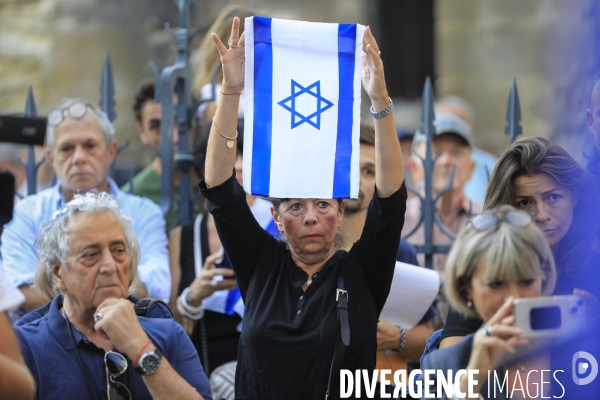 Rassemblement devant la grande Synagogue de Bordeaux après les attaques du Hamas en Israël.