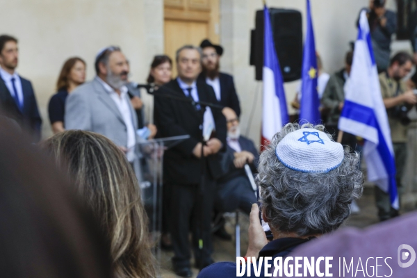 Rassemblement devant la grande Synagogue de Bordeaux après les attaques du Hamas en Israël.