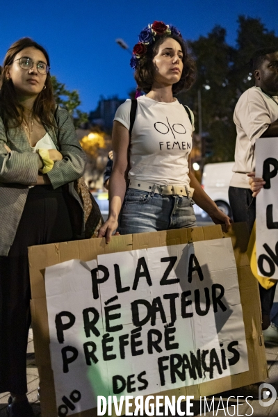 Manifestation contre Stephane Plaza devant M6
