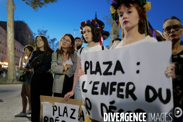 Manifestation féministe contre l animateur Stéphane Plaza