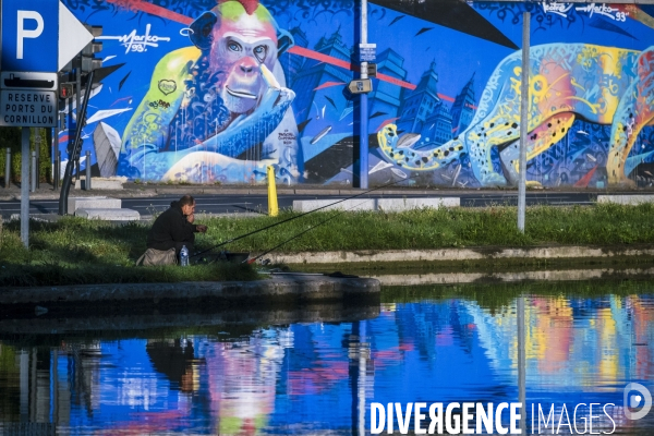 Promenade le long de la Street Art Avenue du Canal Saint Denis dans le 93