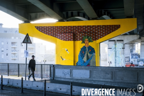 Promenade le long de la Street Art Avenue du Canal Saint Denis dans le 93