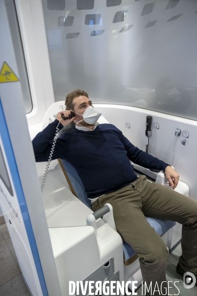 Cabine de teleconsultation et telemedecine installee a la mairie de Rosny Sous Bois.