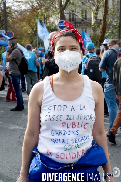 Manifestation interprofessionnelle pour la hausse des salaires et contre l austérité. Paris