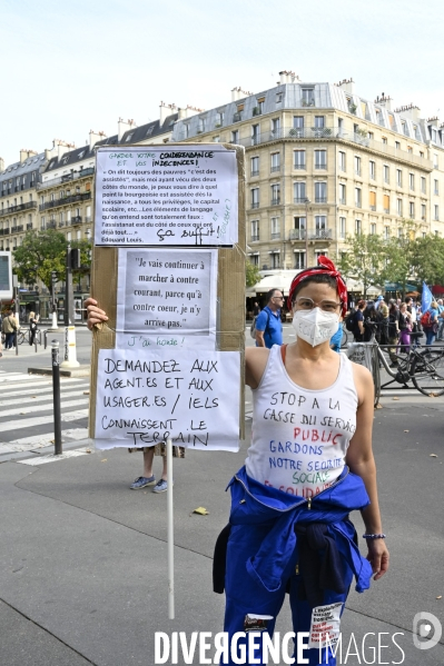 Manifestation interprofessionnelle pour la hausse des salaires et contre l austérité. Paris