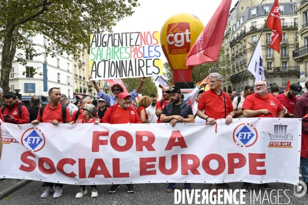 Manifestation interprofessionnelle pour la hausse des salaires et contre l austérité. Paris