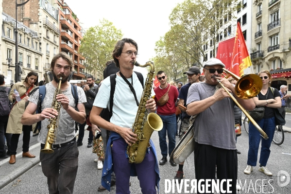 Manifestation interprofessionnelle pour la hausse des salaires et contre l austérité. Paris