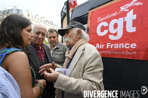 Manifestation interprofessionnelle pour la hausse des salaires et contre l austérité. Paris