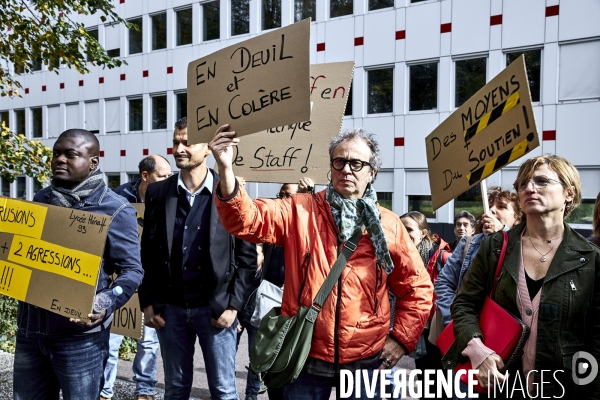 Manifestation  du lycée Henaff - Bagnolet pour le droit de retrait