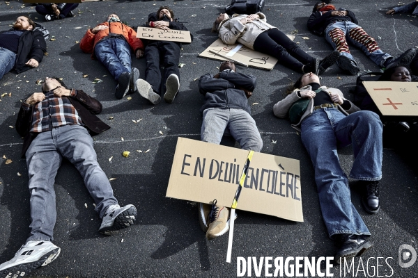 Manifestation  du lycée Henaff - Bagnolet pour le droit de retrait