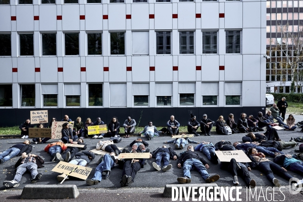 Manifestation  du lycée Henaff - Bagnolet pour le droit de retrait