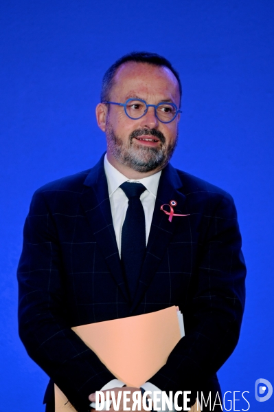Les républicains presentent leur contre budget