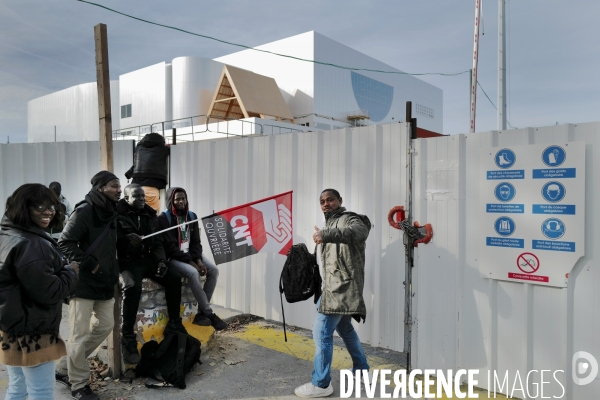 Grève et occupation de travailleurs sans papiers du chantier Arena 