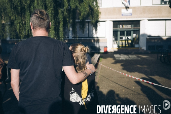 Le jour d après l assassinat de Dominique Bernard