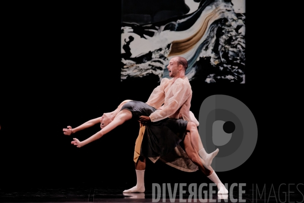 Le Temps dune bise Chorégraphie / Pierre-Émile Lemieux-Venne / Ballet de lOpéra national du Rhin