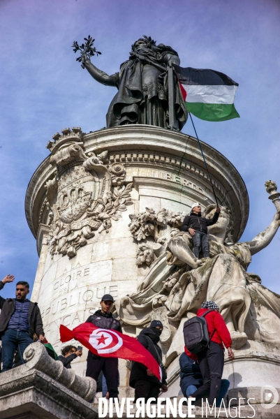 Rassemblement Place de la Republique pour la Palestine