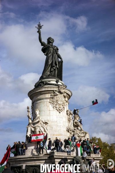 Rassemblement Place de la Republique pour la Palestine