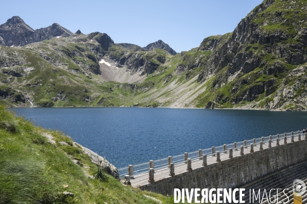 Le lac d’Artouste dans les pyrénéens